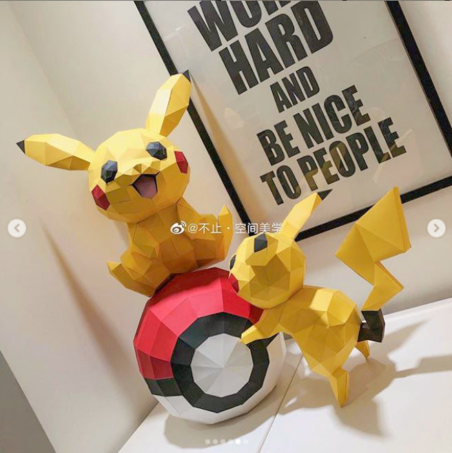Pikachu Pokeball