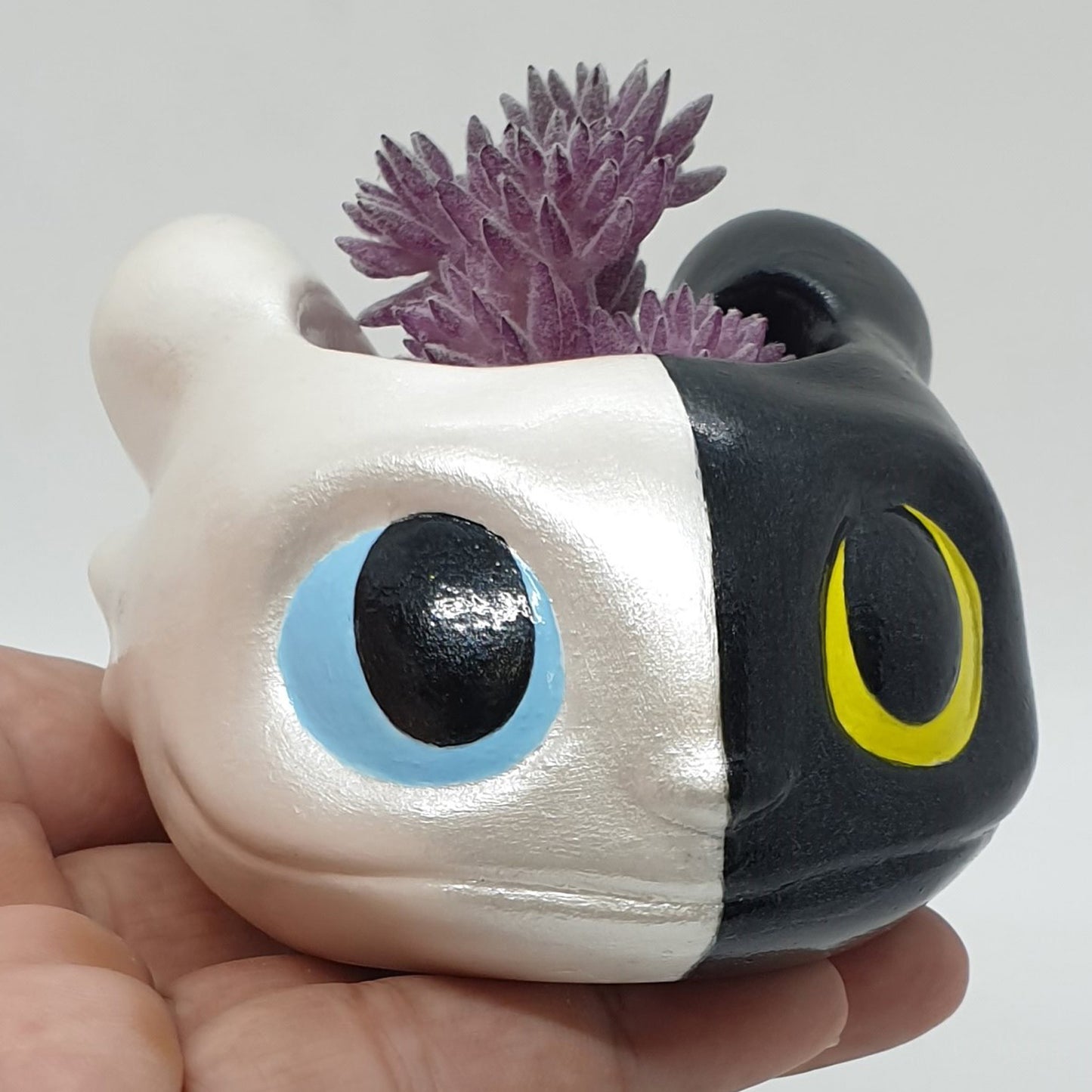 TOOTHLESS DRAGON PLANTER