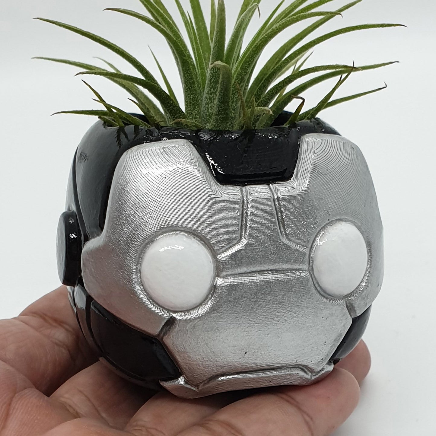 IRONMAN PLANTER