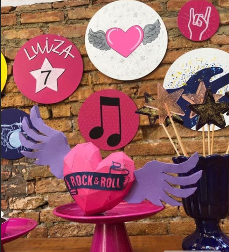 Heart with wings for wall decoration