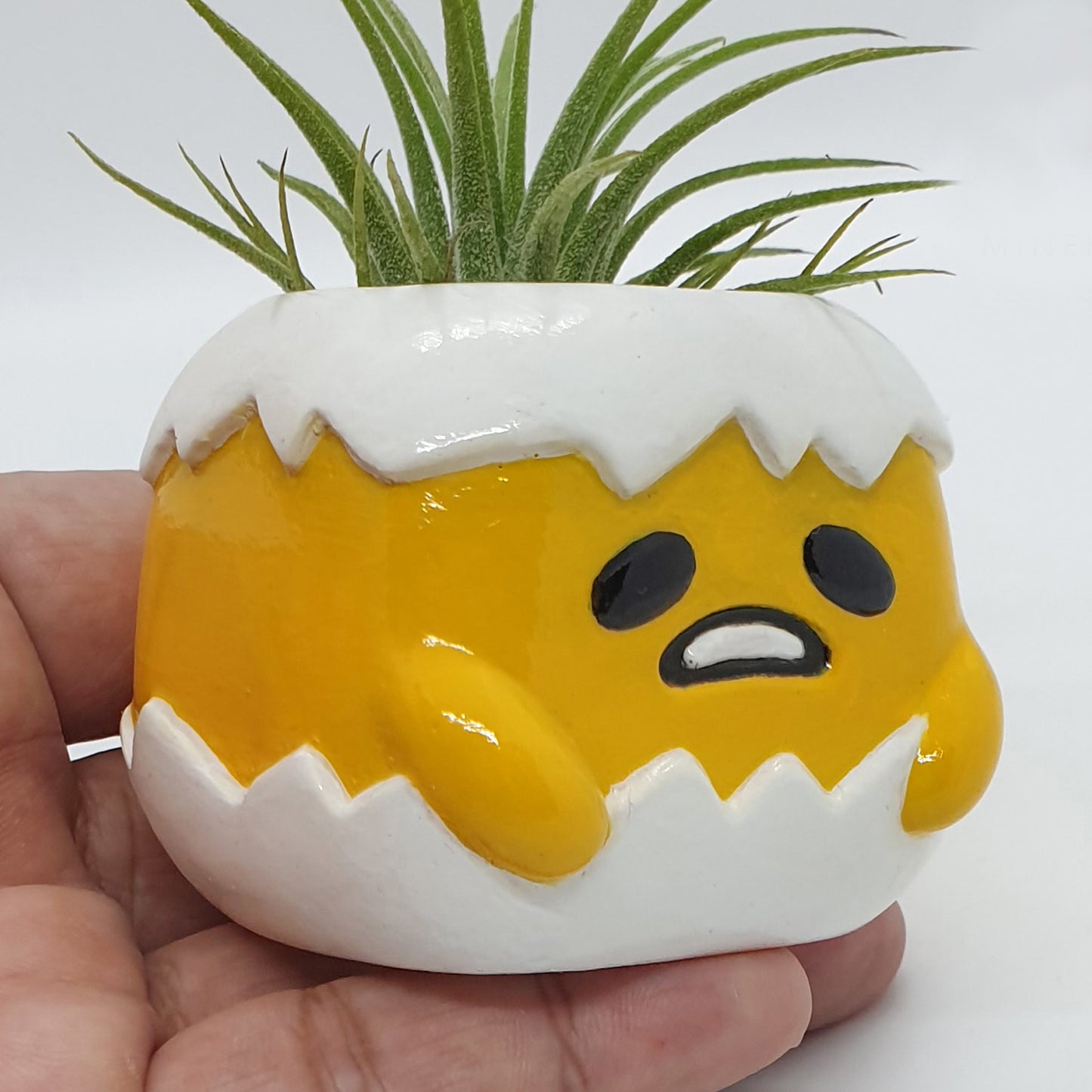 GUDETAMA EGG PLANTER