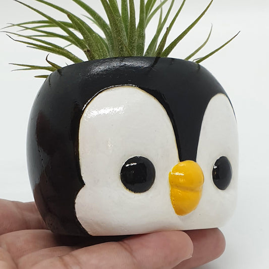 PENGUIN POT