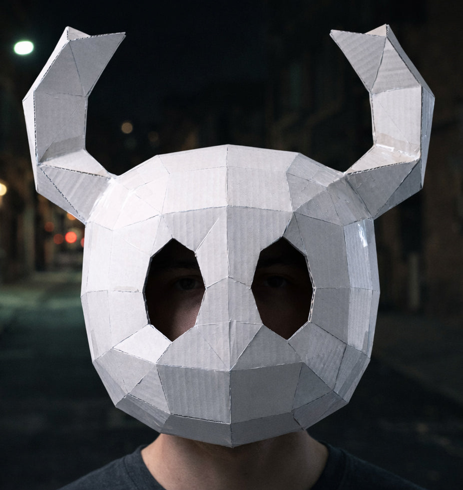 HOLLOW KNIGHT MASK