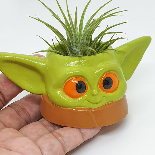 BABY ALIEN PLANTER