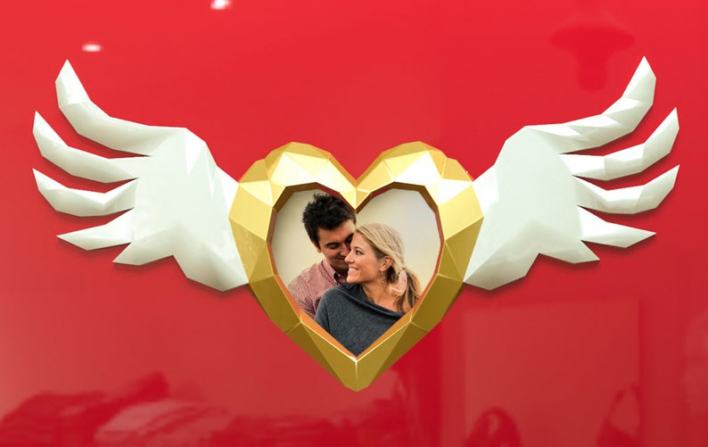 Heart with wings photo frame